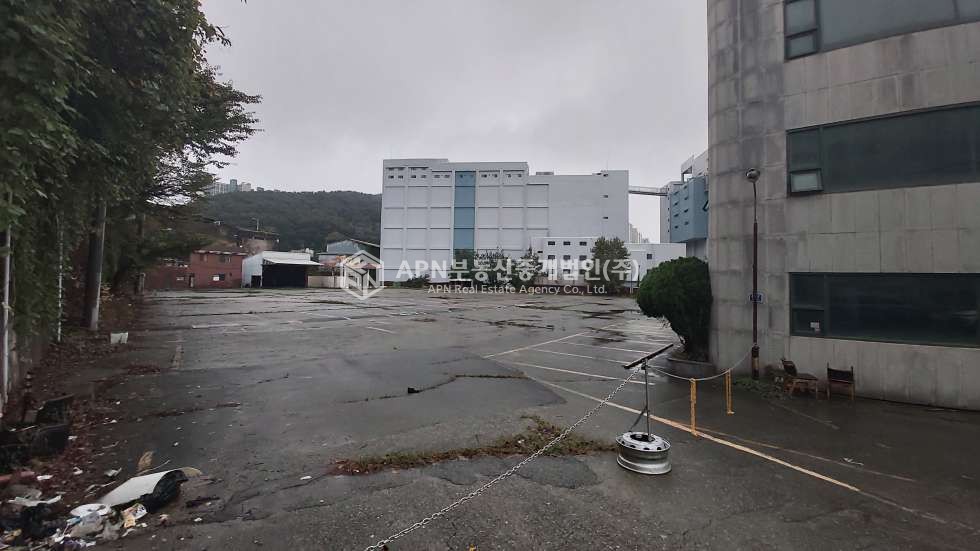 부산 사하구 신평동 신평동 준공업지역 1700여평 공장,창고부지 매매 매매 매물번호 21799 사진 1