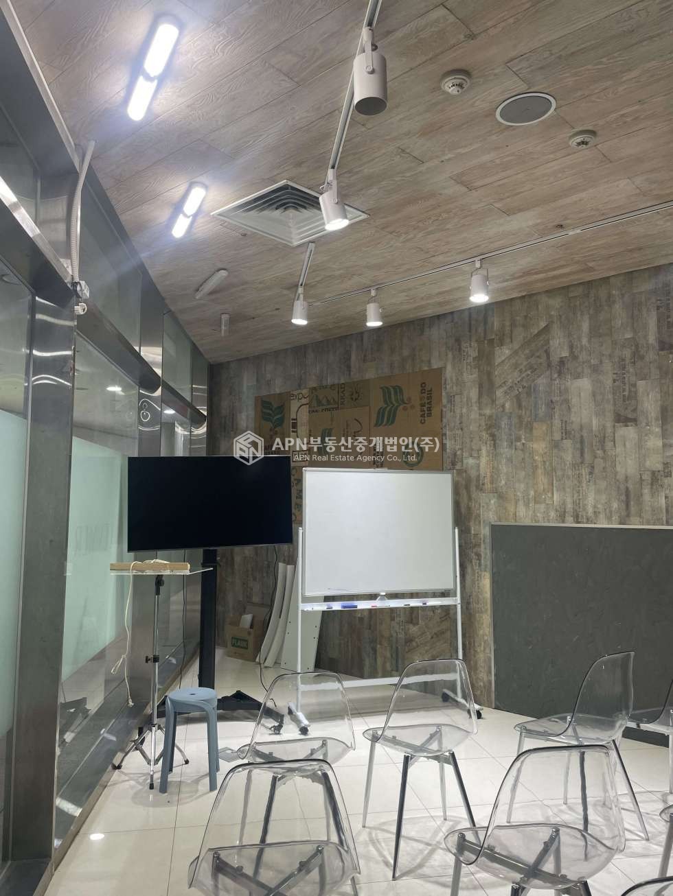 경남 창원성산구 대원동 시티세븐동 시티세븐몰 2층 사무실 인테리어완비 25P 월세 매물번호 14119 사진 2