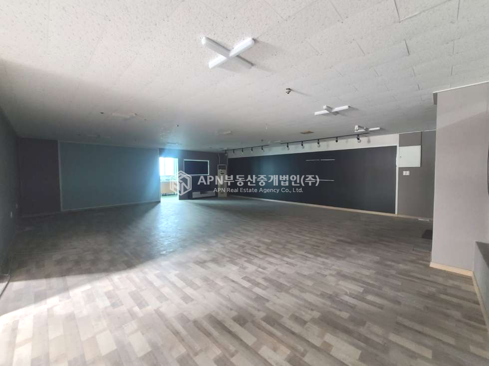 경남 창원진해구 용원동 경남 창원 진해 용원동 상가 임대, 무권리, 즉시입주가능, 주차가능 월세 매물번호 14643 사진 1